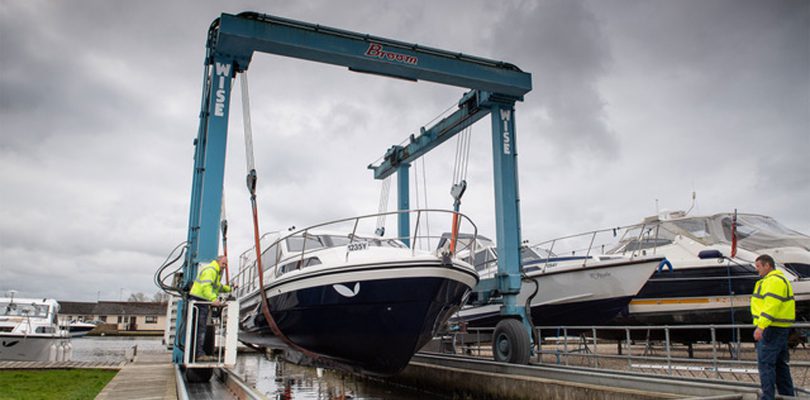 lifting a boat for spring recommissioning